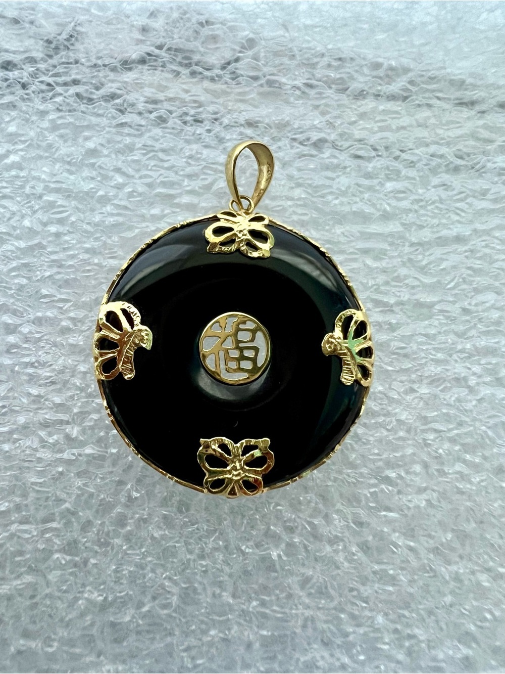 Vintage 14k Gold Black Onyx Pendant.